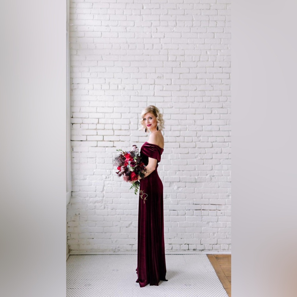 Revelry Court Burgundy Maroon Velvet Off Shoulder Maxi Dress 8